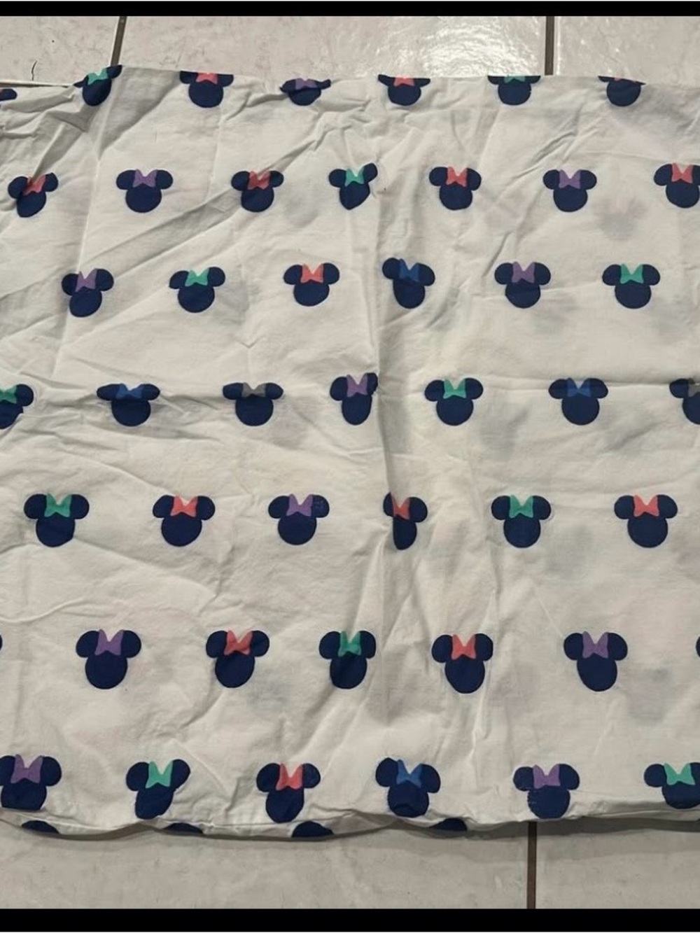 Minnie Mouse Bow Pattern White Cotton Pillow Case